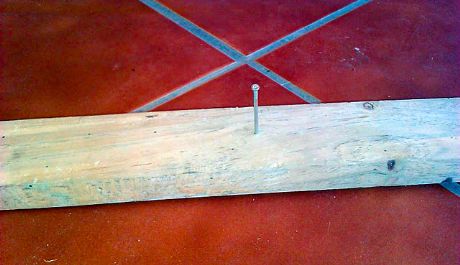 Como clavar una punta en madera sin agrietarla